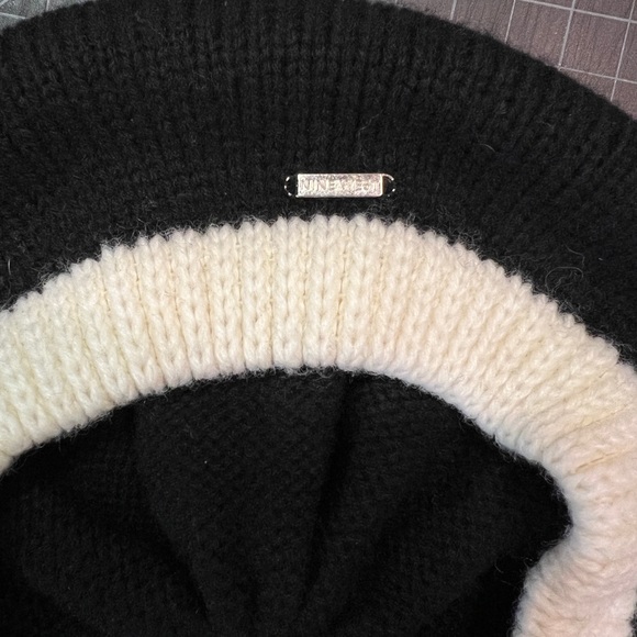 NWT Nine West knit cap - Picture 6 of 6